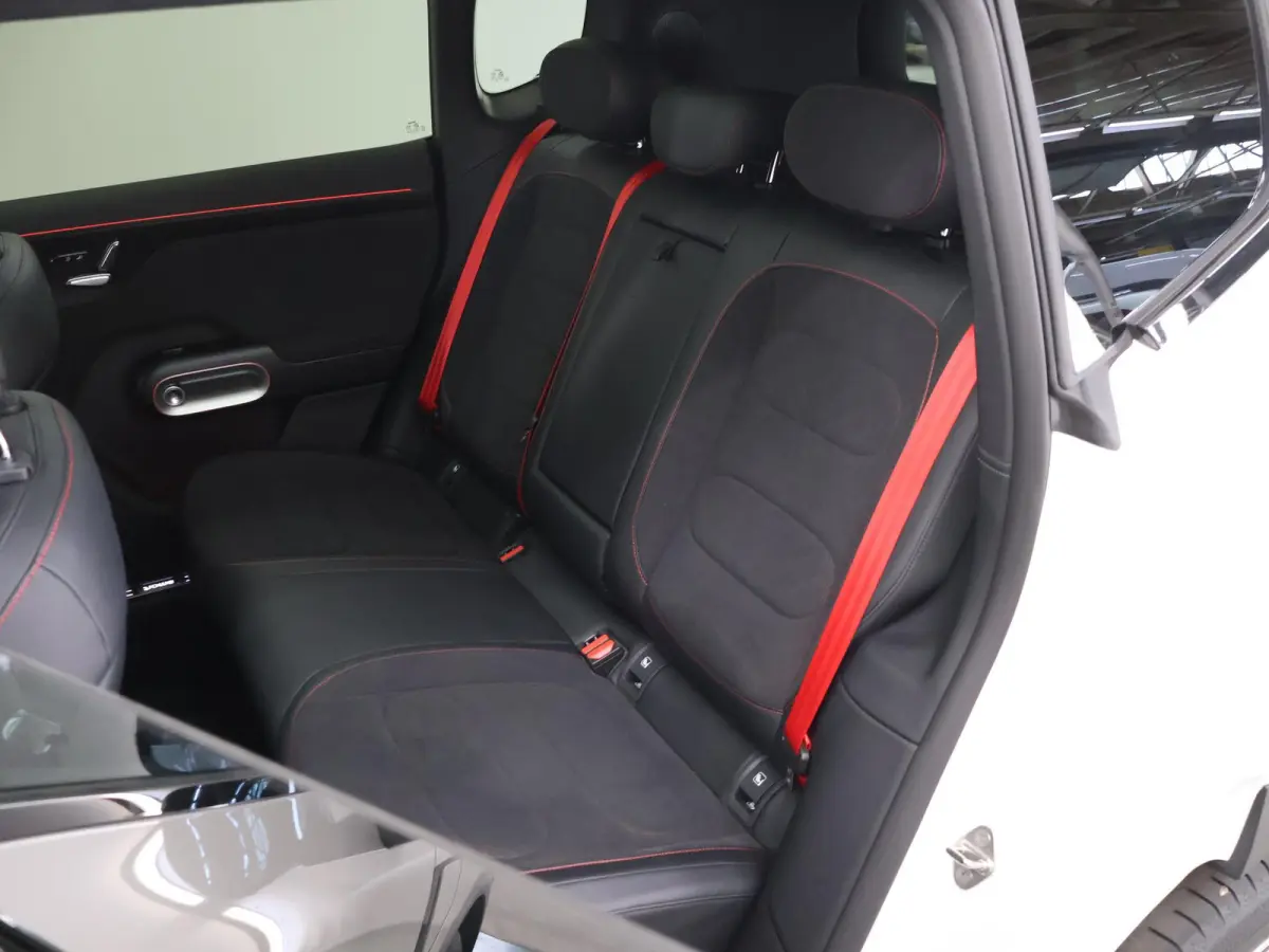 Brabus 100 kWh | 646 PK! | Drive Pilot | Stuurwiel- & Stoelverwarming voor- & achterin | Head-Up Display | Sennheiser Audio | Panoramadak | 3e display |