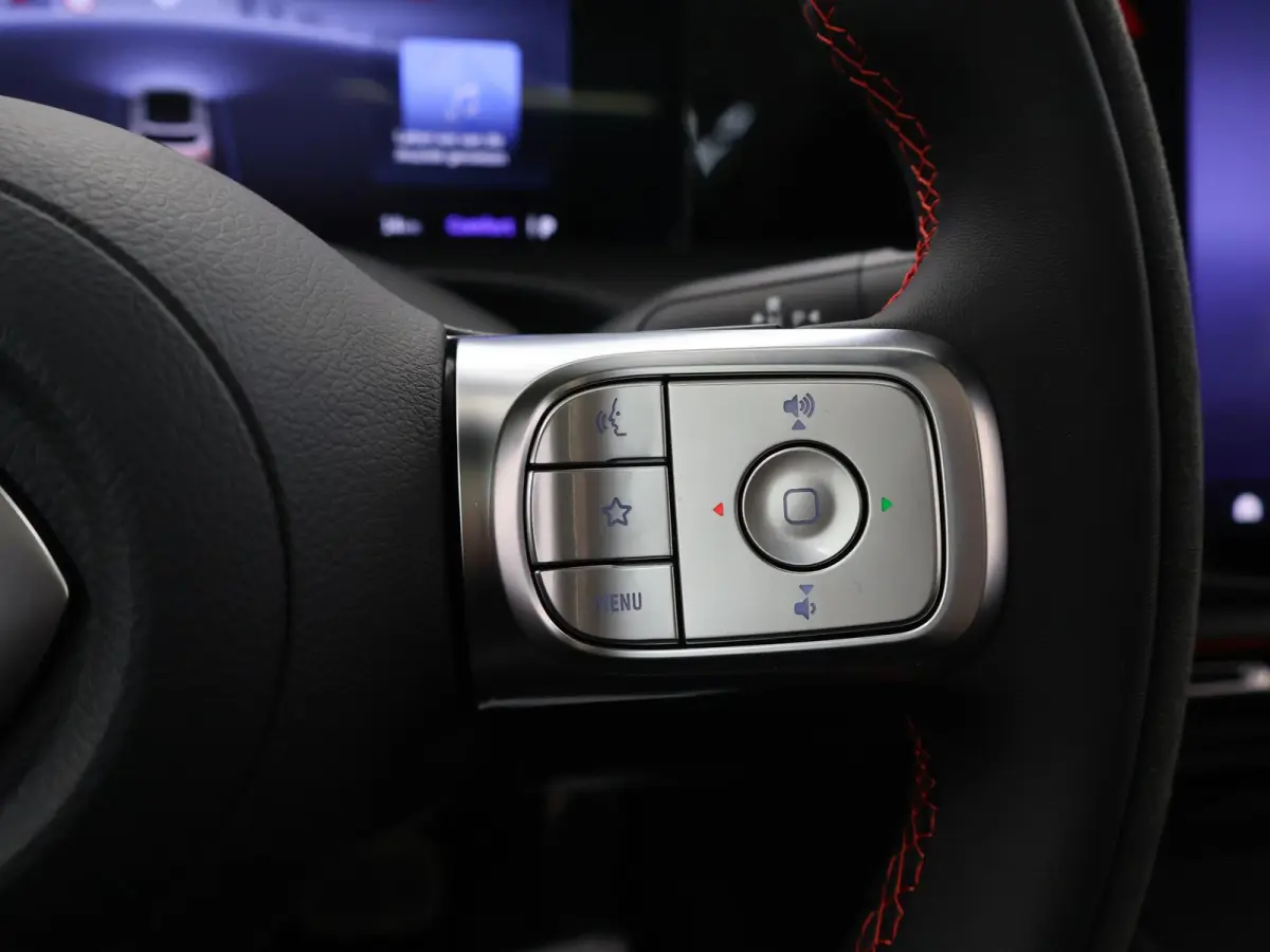 Brabus 100 kWh | 646 PK! | Drive Pilot | Stuurwiel- & Stoelverwarming voor- & achterin | Head-Up Display | Sennheiser Audio | Panoramadak | 3e display |