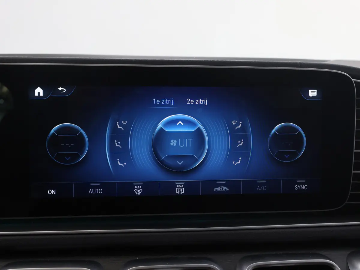 450 4MATIC Premium Plus | 7-persoons | AMG | Night | Luchtvering | Trekhaak | Treeplanken | 23" lichtmetalen velgen | Keyless |