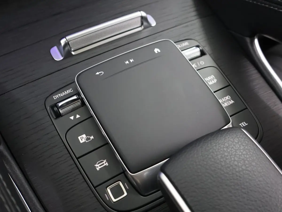 400 e 4MATIC AMG Line | Night | Panoramadak | Luchtvering | Trekhaak | Burmester | Memory | Thermotronic |