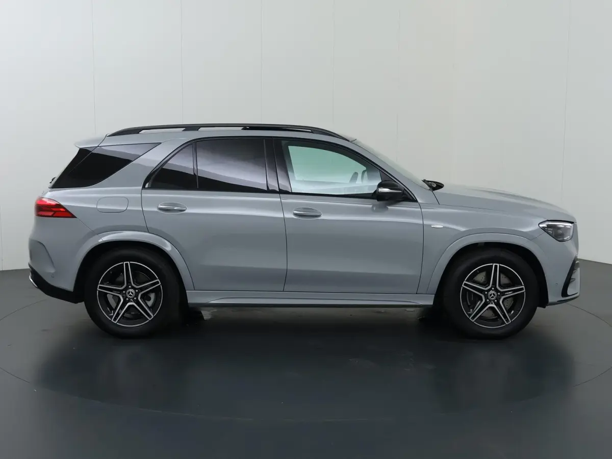 400 e 4MATIC AMG Line | Night | Panoramadak | Luchtvering | Trekhaak | Burmester | Memory | Thermotronic |