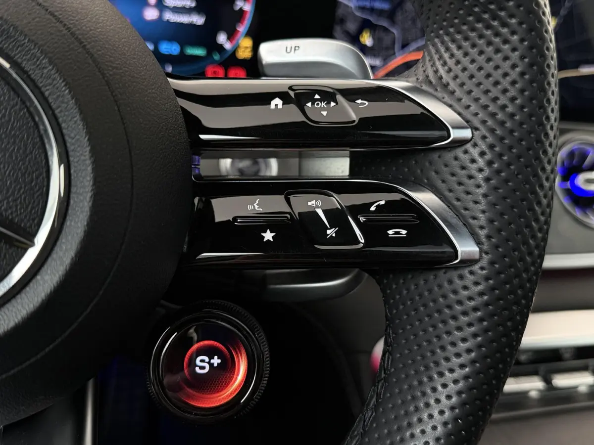 AMG 53 4MATIC+ Premium Plus | Night | Panoramadak | Luchtvering | Softclose | Rijassistentiepakket | Burmester |