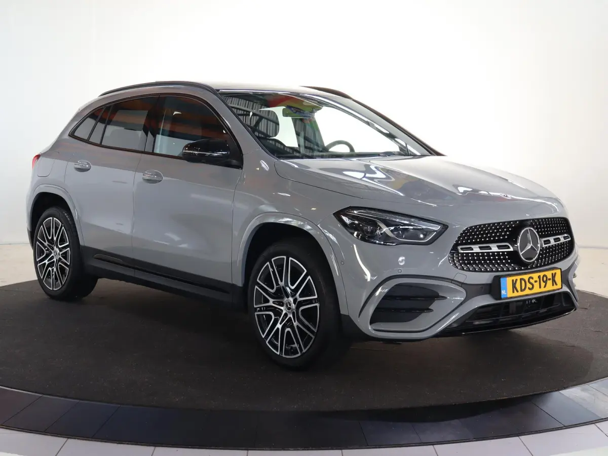 250e Business Solution AMG | Night | AMG Line plus | Panoramaschuifdak | Head-Up | 360 camera | Memory stoelen |