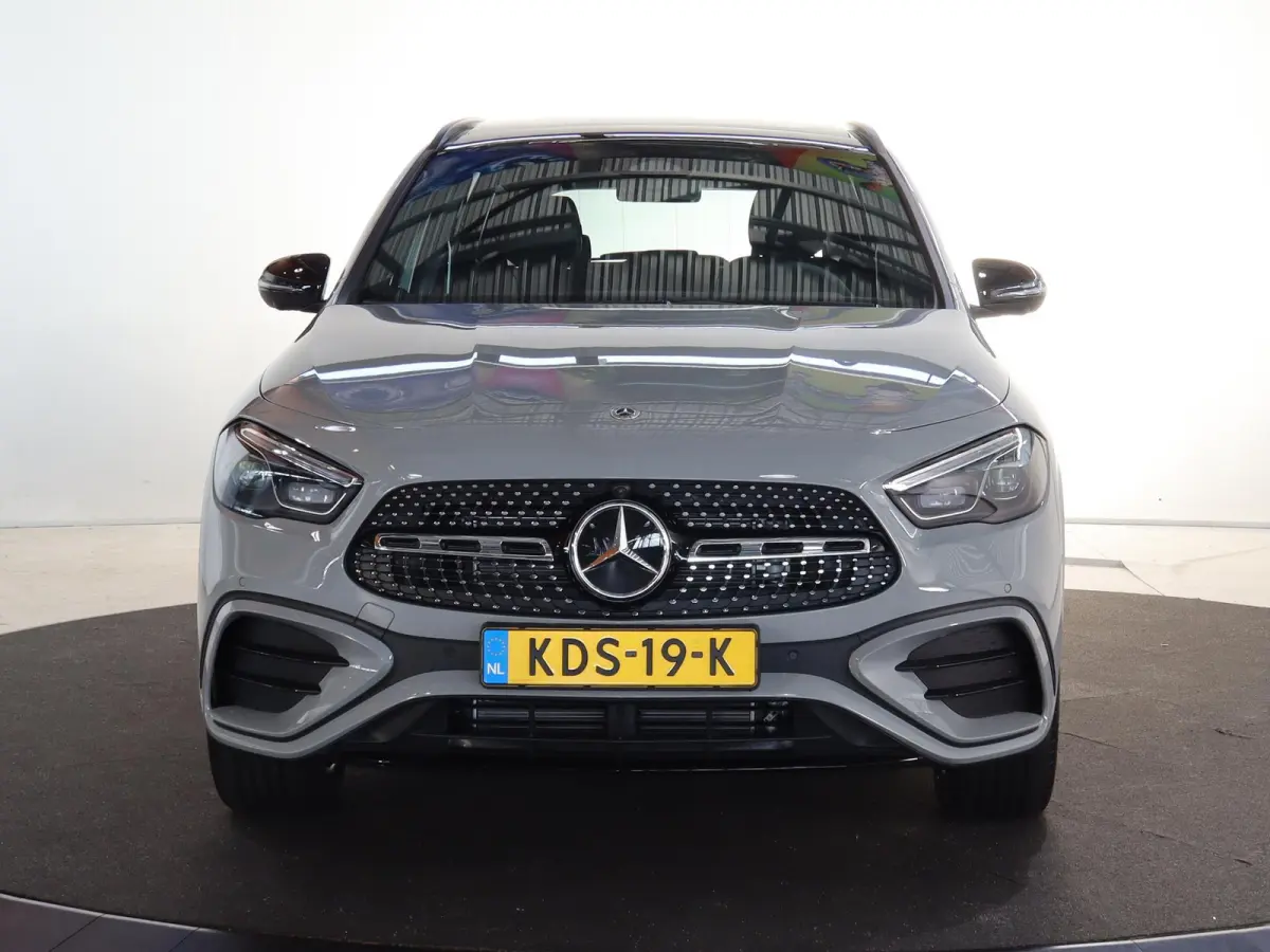 250e Business Solution AMG | Night | AMG Line plus | Panoramaschuifdak | Head-Up | 360 camera | Memory stoelen |