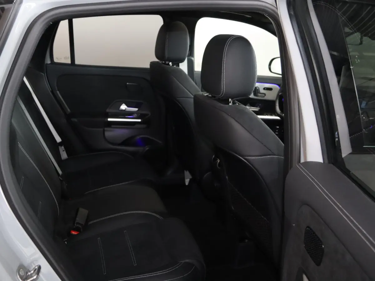 250e Business Solution AMG | Night | AMG Line plus | Panoramaschuifdak | Head-Up | 360 camera | Memory stoelen |