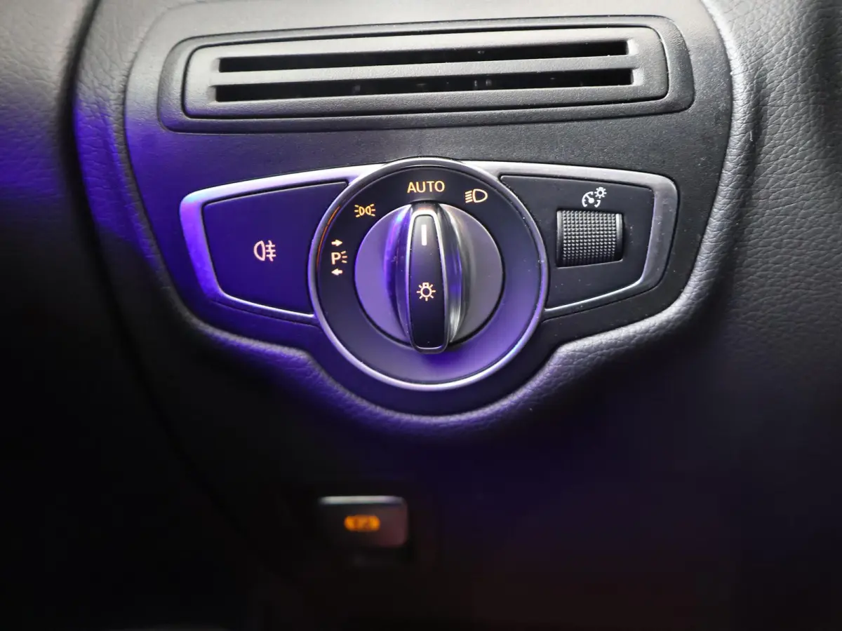 4MATIC Premium | Digitale cockpit | AMG | Panoramadak | Night pakket | Keyless |