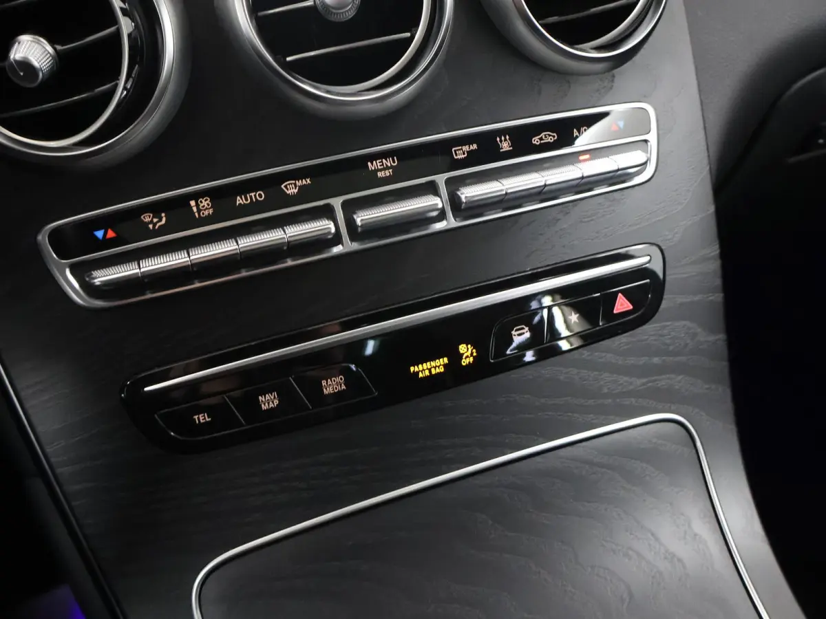 4MATIC Premium | Digitale cockpit | AMG | Panoramadak | Night pakket | Keyless |