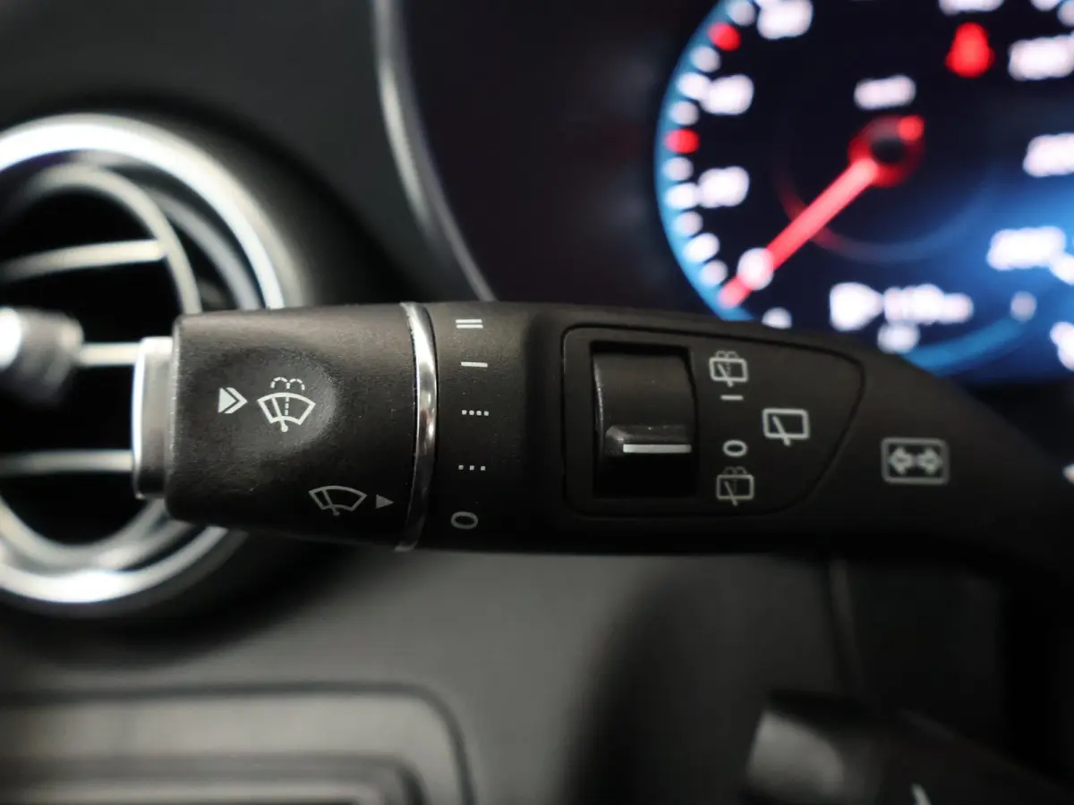4MATIC Premium | Digitale cockpit | AMG | Panoramadak | Night pakket | Keyless |