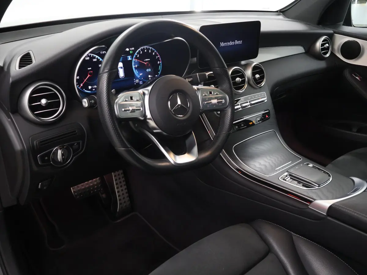 4MATIC Premium | Digitale cockpit | AMG | Panoramadak | Night pakket | Keyless |