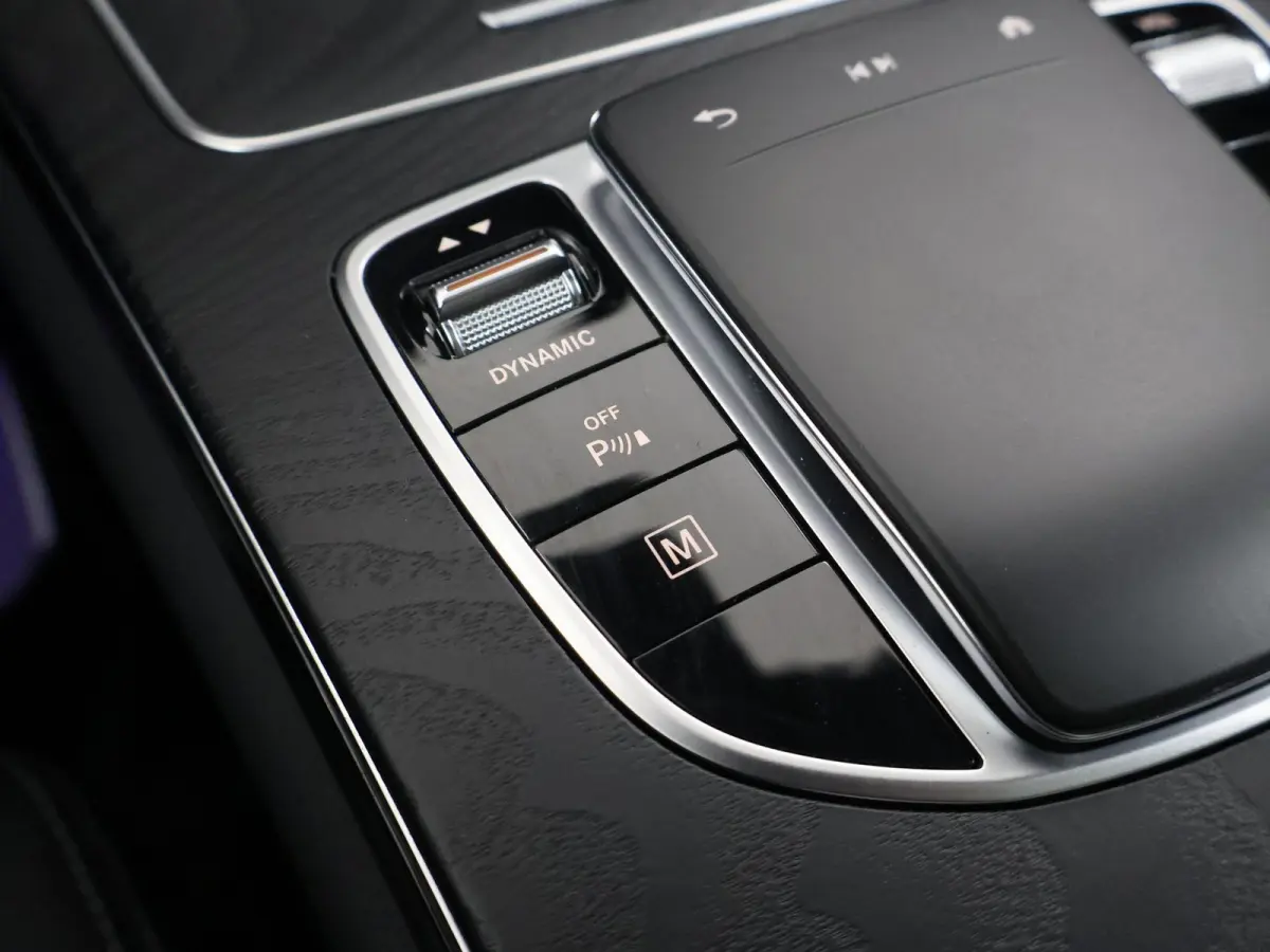 4MATIC Premium | Digitale cockpit | AMG | Panoramadak | Night pakket | Keyless |