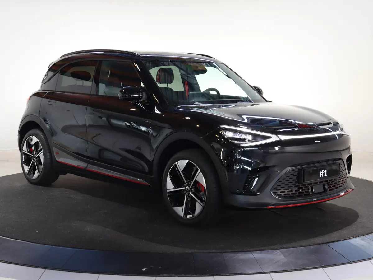 BRABUS 66 kWh | 428 pk | Panoramadak | 360 Camera | Keyless Entry | Memory | Cyber Spark LED | Smart Drive Pilot | BRABUS Mode |