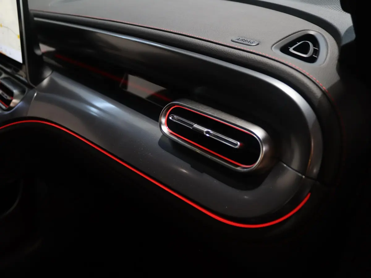 BRABUS 66 kWh | 428 pk | Panoramadak | 360 Camera | Keyless Entry | Memory | Cyber Spark LED | Smart Drive Pilot | BRABUS Mode |