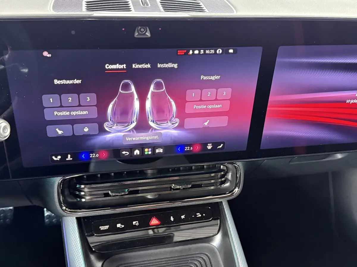 250+ Business Solution AMG 85.5 kWh |  AMG Line Plus | Premium Pakket | Winterpakket | Superscreen | Verwarmd stuurwiel | Dodehoekassistent | Nightpakket |