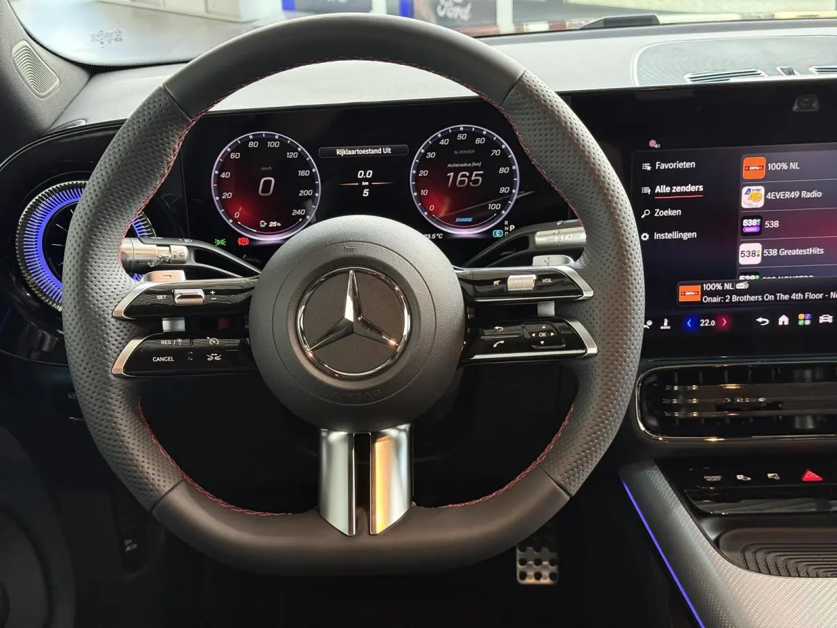 250+ Business Solution AMG 85.5 kWh |  AMG Line Plus | Premium Pakket | Winterpakket | Superscreen | Verwarmd stuurwiel | Dodehoekassistent | Nightpakket |