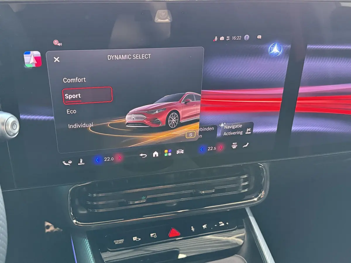 250+ Business Solution AMG 85.5 kWh |  AMG Line Plus | Premium Pakket | Winterpakket | Superscreen | Verwarmd stuurwiel | Dodehoekassistent | Nightpakket |