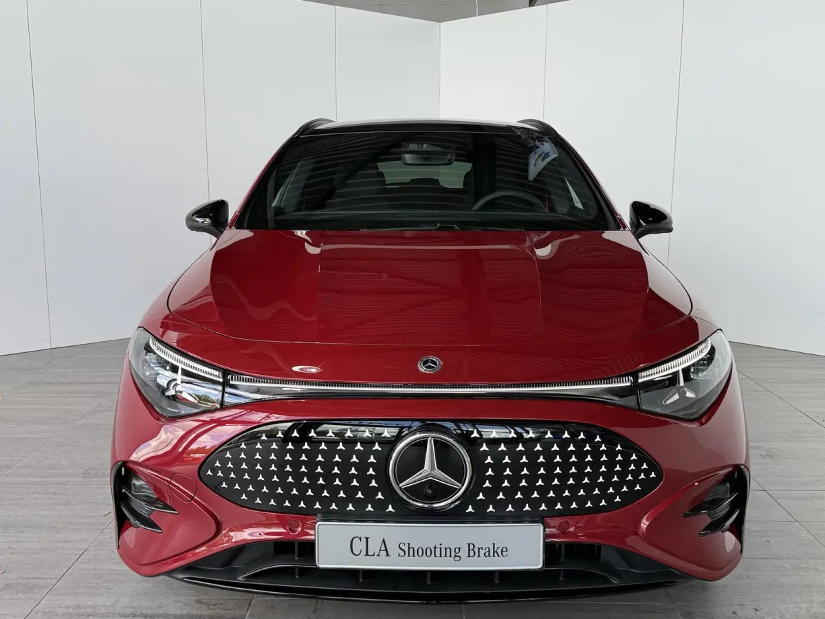 250+ Business Solution AMG 85.5 kWh |  AMG Line Plus | Premium Pakket | Winterpakket | Superscreen | Verwarmd stuurwiel | Dodehoekassistent | Nightpakket |