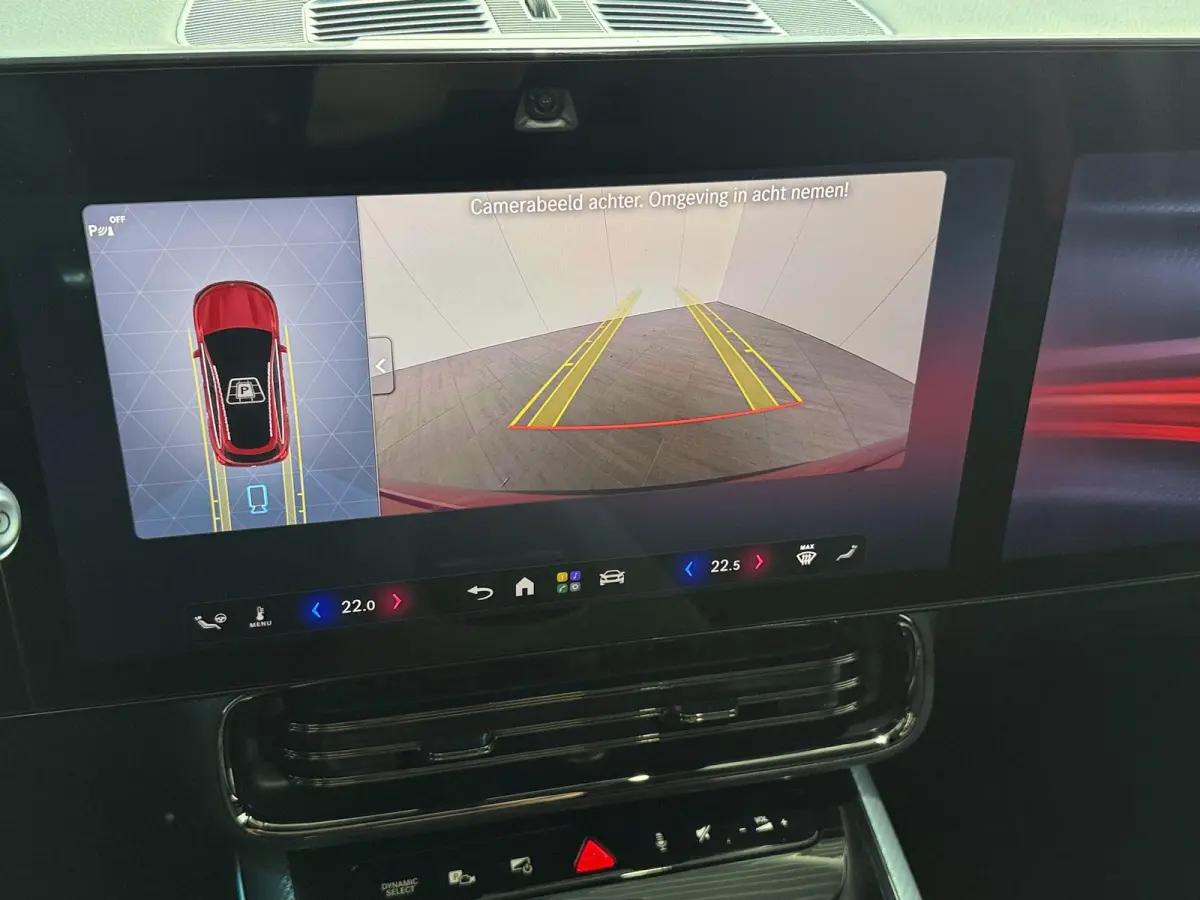 250+ Business Solution AMG 85.5 kWh |  AMG Line Plus | Premium Pakket | Winterpakket | Superscreen | Verwarmd stuurwiel | Dodehoekassistent | Nightpakket |