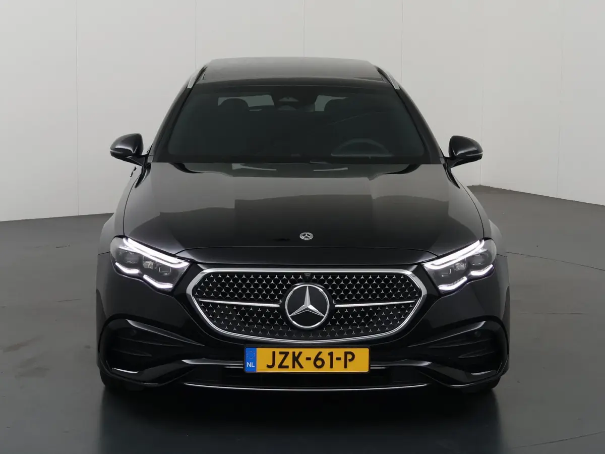 300e Sport Edition | Panoramaschuifdak | Trekhaak | Premium Pakket | 360°-camera | MBUX Superscreen | Burmester |