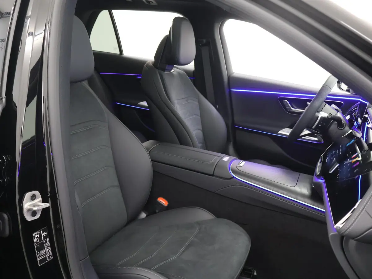 300e Sport Edition | Panoramaschuifdak | Trekhaak | Premium Pakket | 360°-camera | MBUX Superscreen | Burmester |