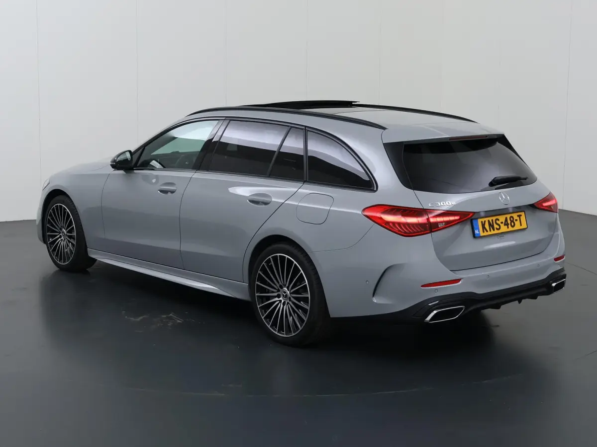 300 e 140 Years Edition | Trekhaak | AMG | Panoramadak | Memory | Sfeerverlichting | 360 graden camera |