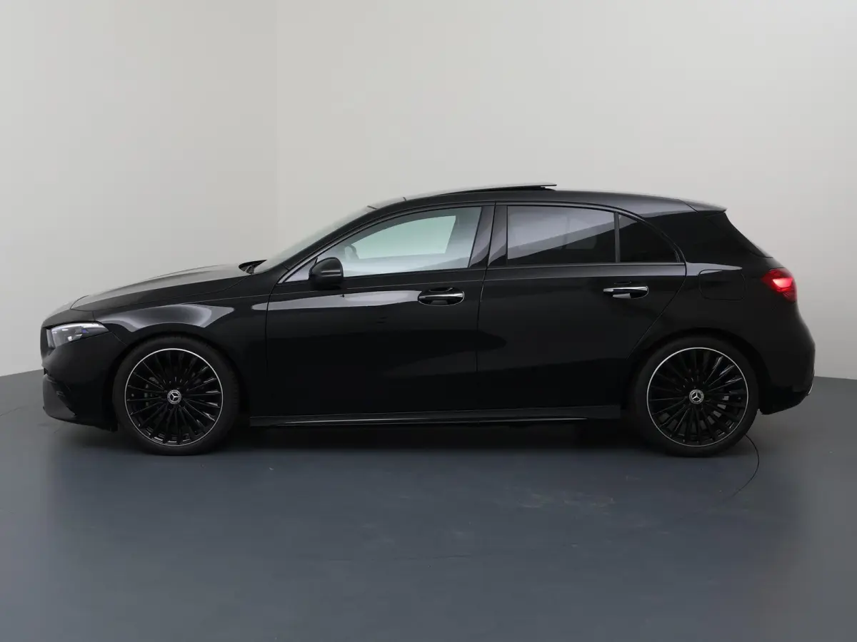 180 Star Edition AMG Line | Panoramadak | 19 inch LM velgen | Night pakket | Multibeam Led verlichting |