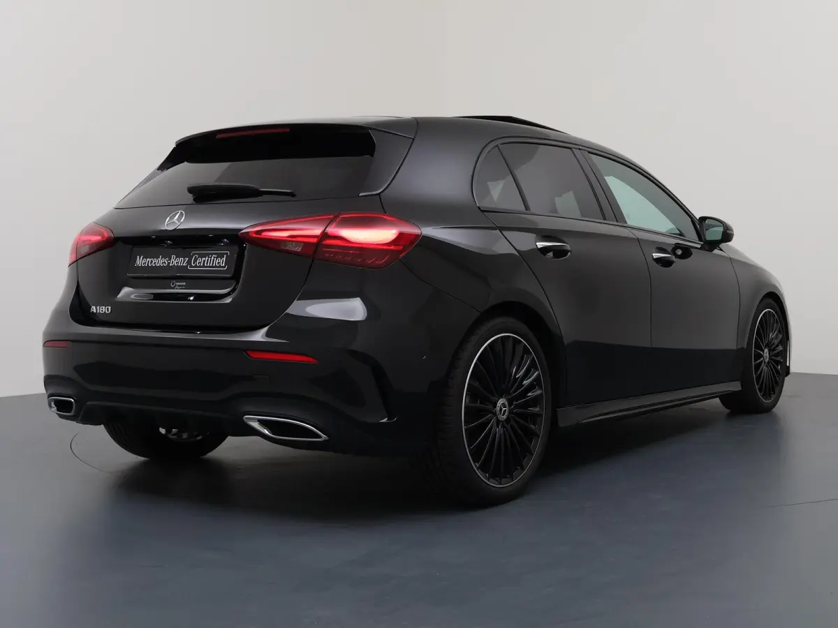 180 Star Edition AMG Line | Panoramadak | 19 inch LM velgen | Night pakket | Multibeam Led verlichting |