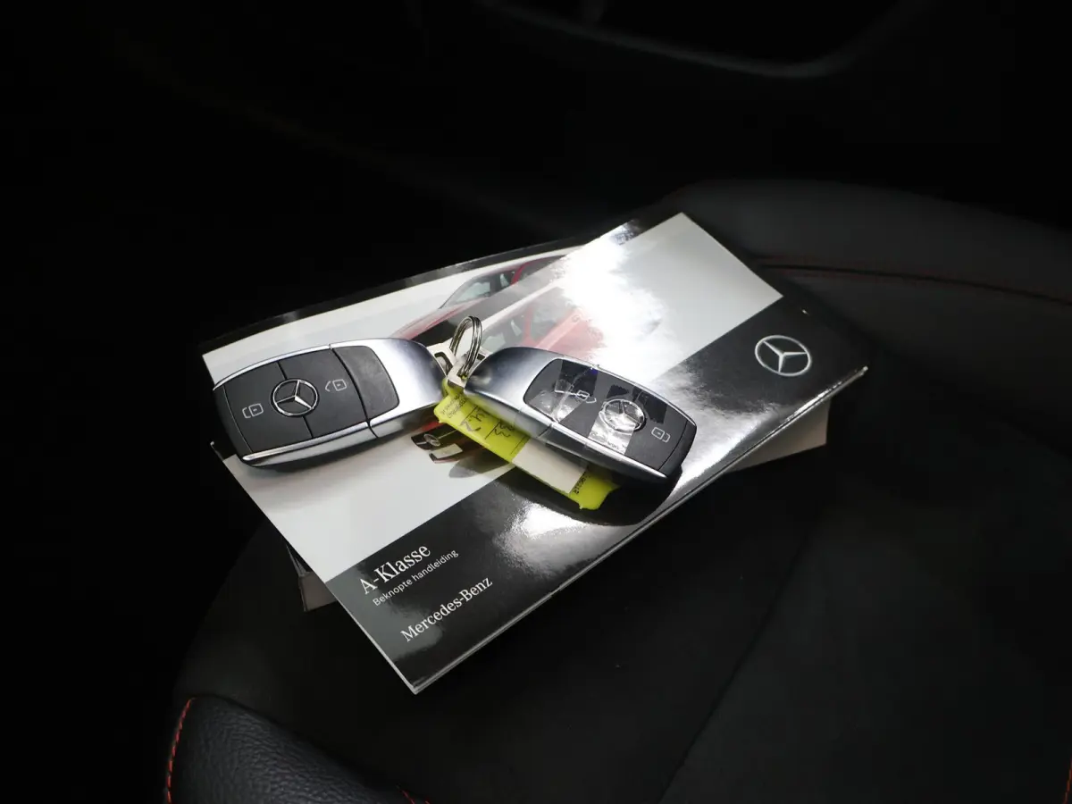 180 Business Solution AMG | Panoramadak | Night pakket | Sfeerverlichting |