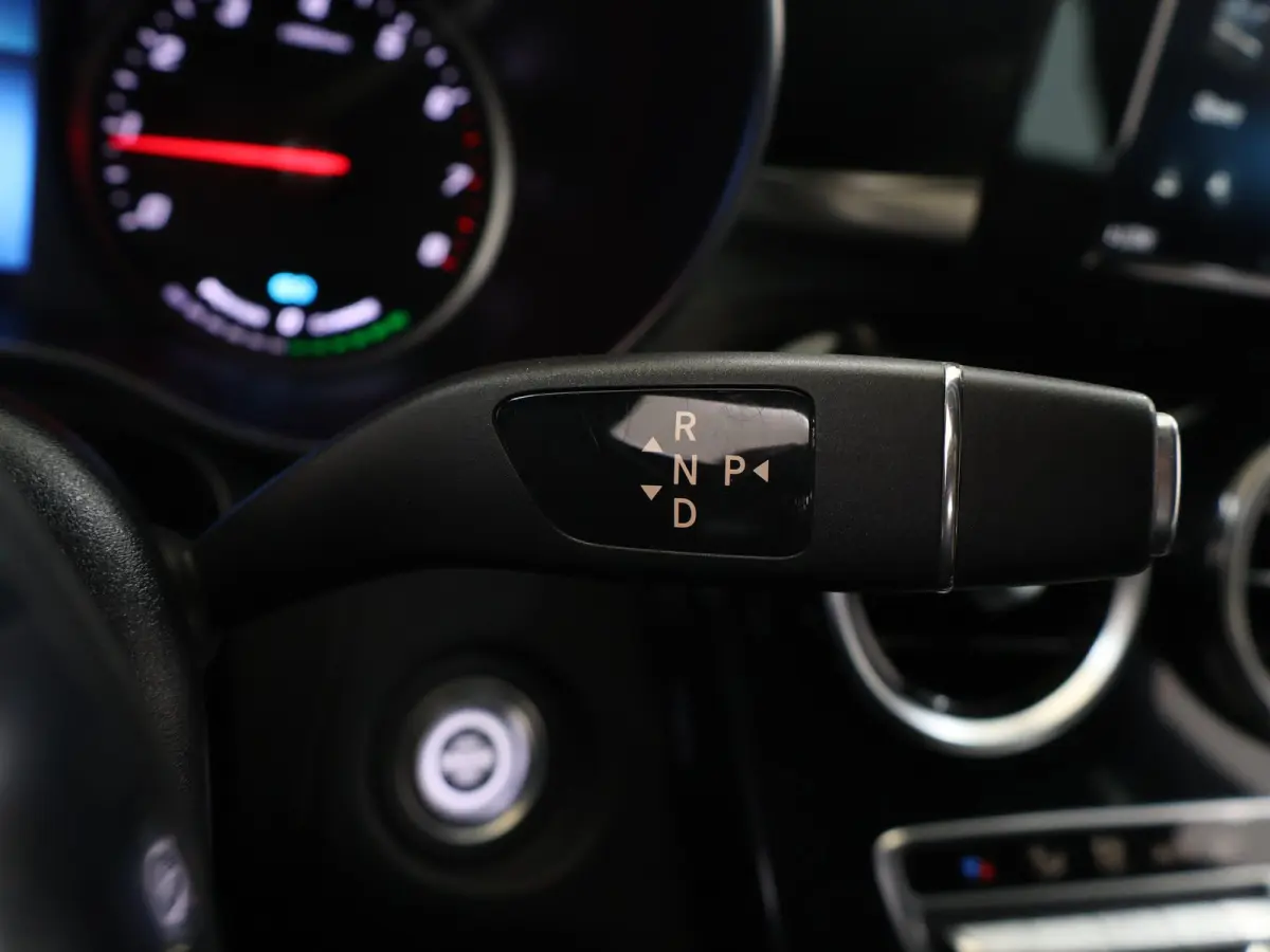 300 4MATIC Premium | AMG | Stoelverwarming | Led koplampen |