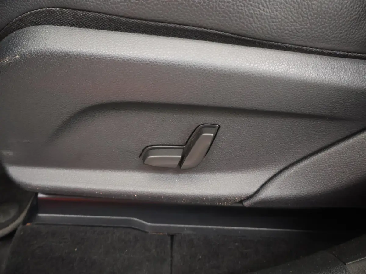 300 4MATIC Premium | AMG | Stoelverwarming | Led koplampen |