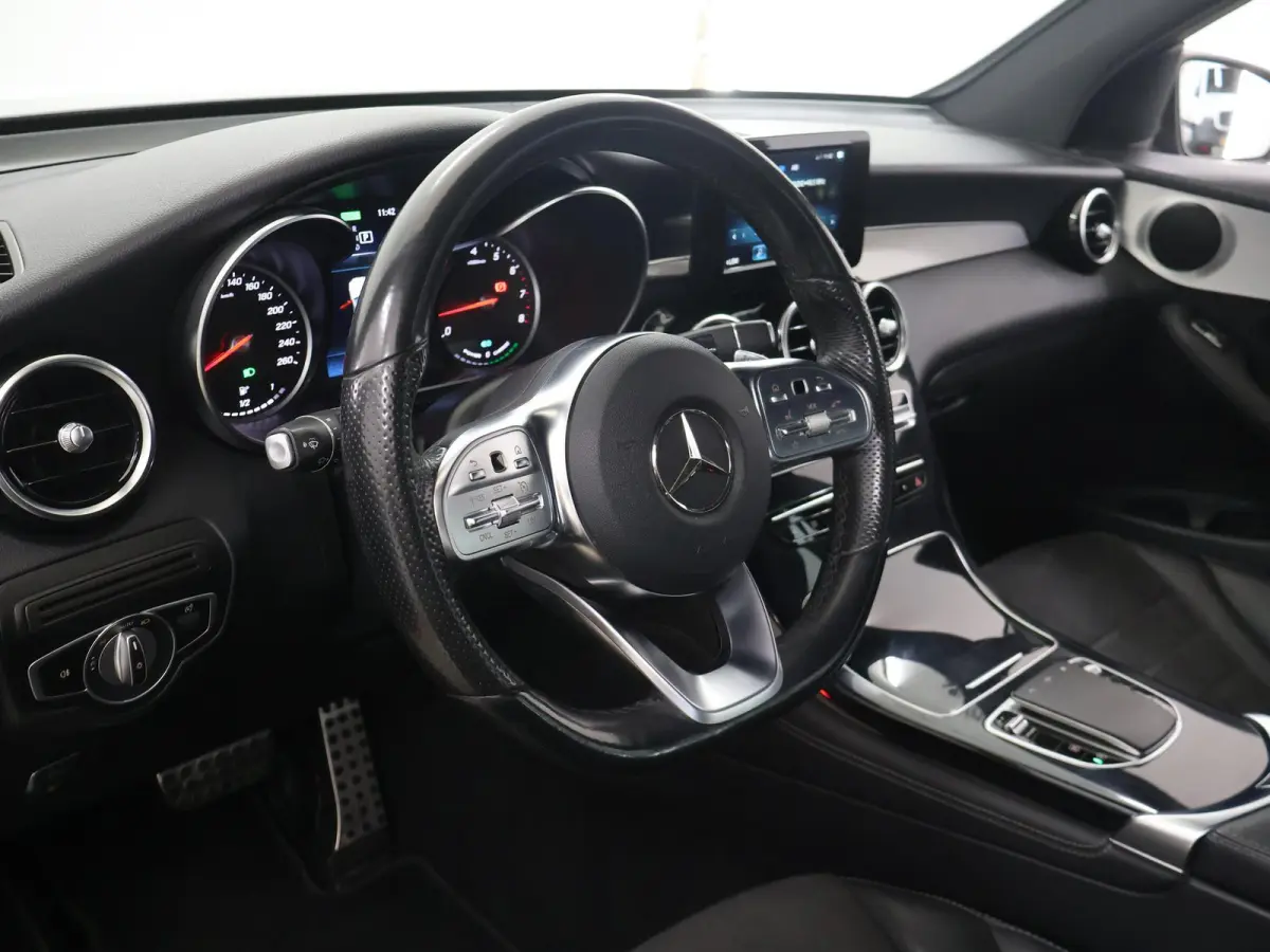 300 4MATIC Premium | AMG | Stoelverwarming | Led koplampen |