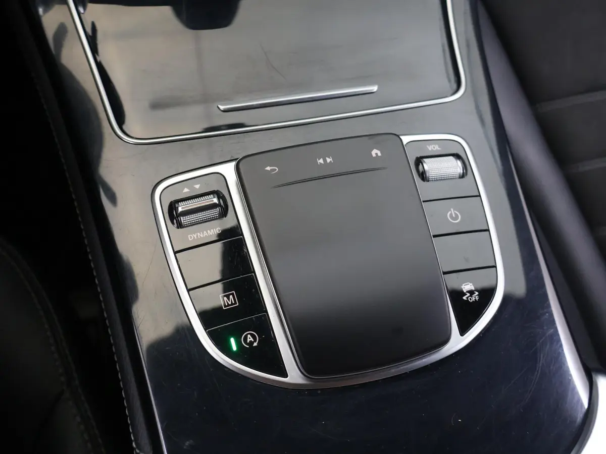 300 4MATIC Premium | AMG | Stoelverwarming | Led koplampen |