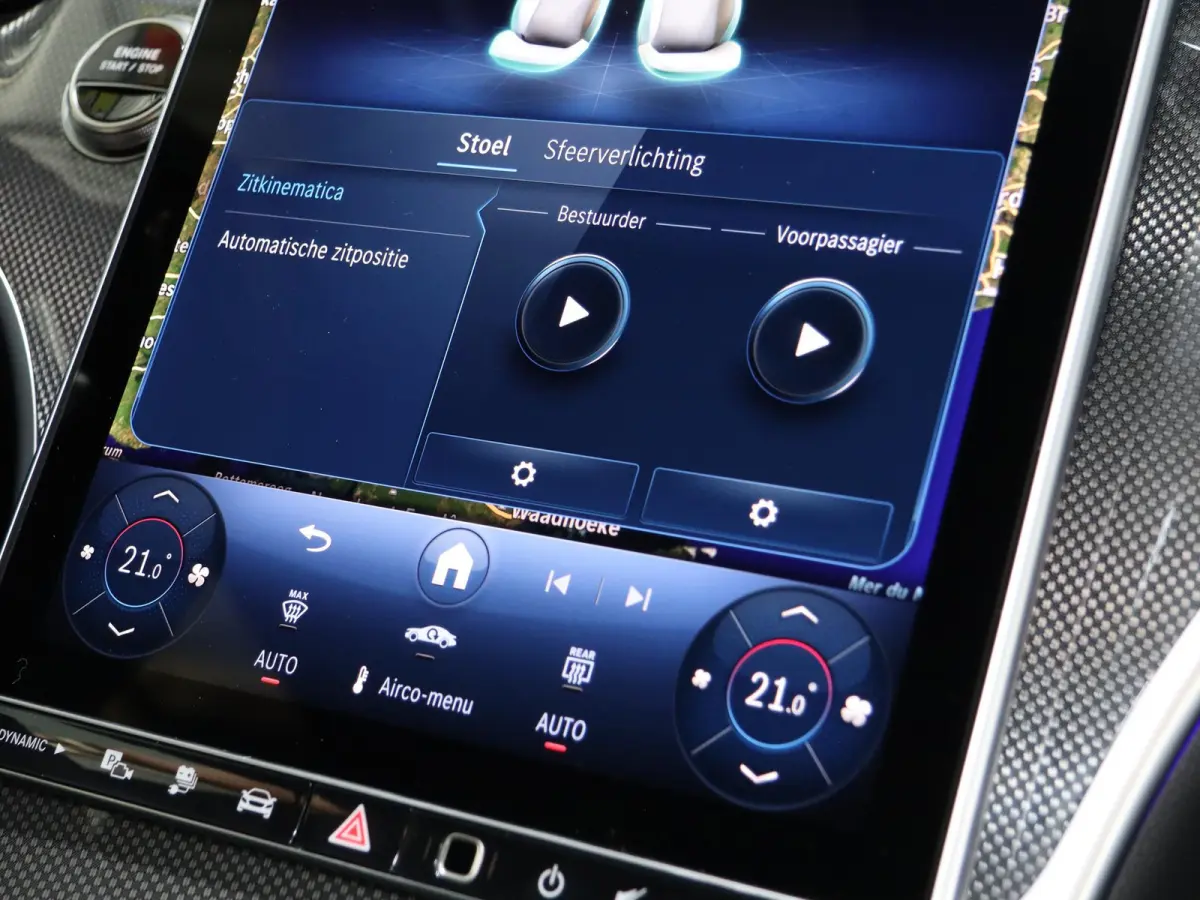 300e Business Solution AMG | Panoramaschuifdak | Nightpakket | Burmester | Head-Up | Digital Light |