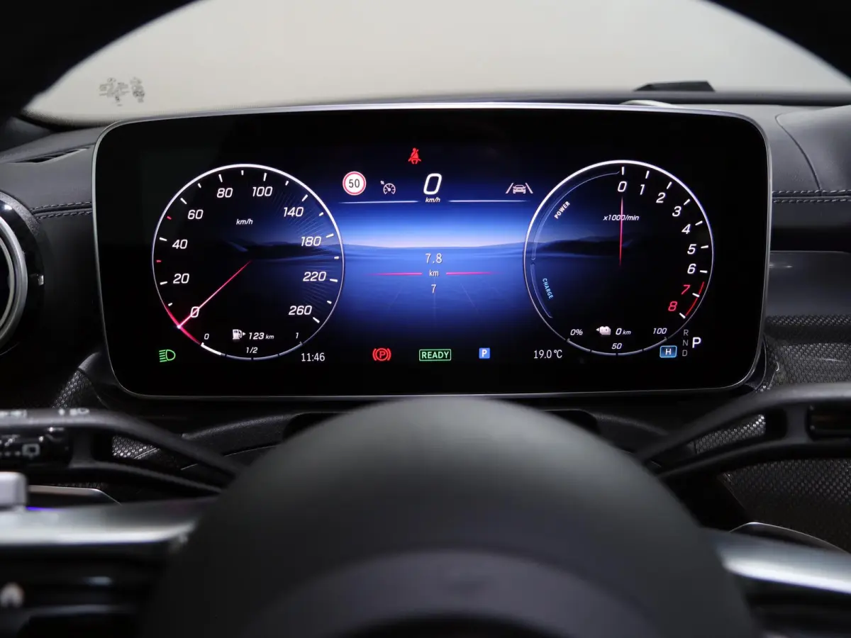 300e Business Solution AMG | Panoramaschuifdak | Nightpakket | Burmester | Head-Up | Digital Light |