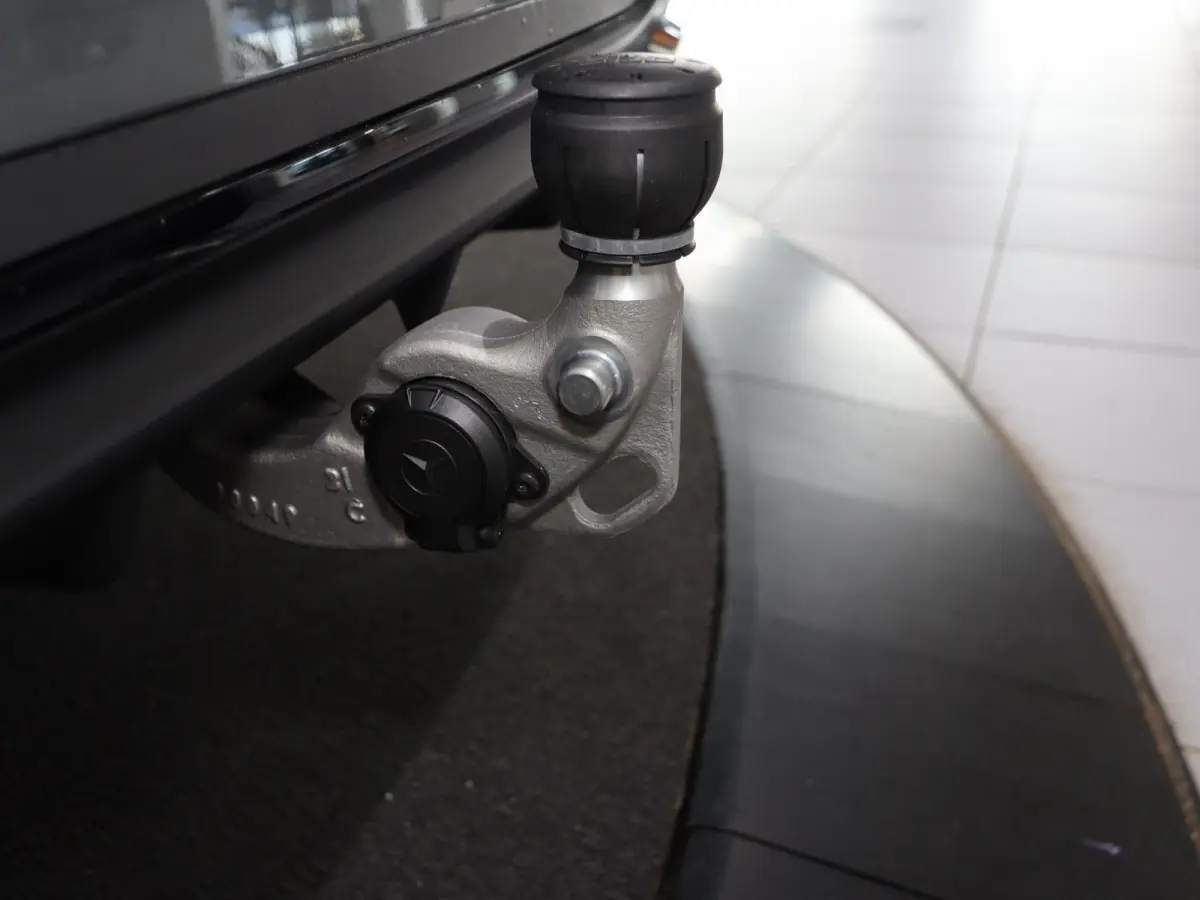 300e Business Solution AMG | Panoramaschuifdak | Nightpakket | Burmester | Head-Up | Digital Light |