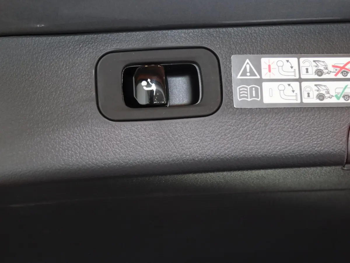 300e Business Solution AMG | Panoramaschuifdak | Nightpakket | Burmester | Head-Up | Digital Light |