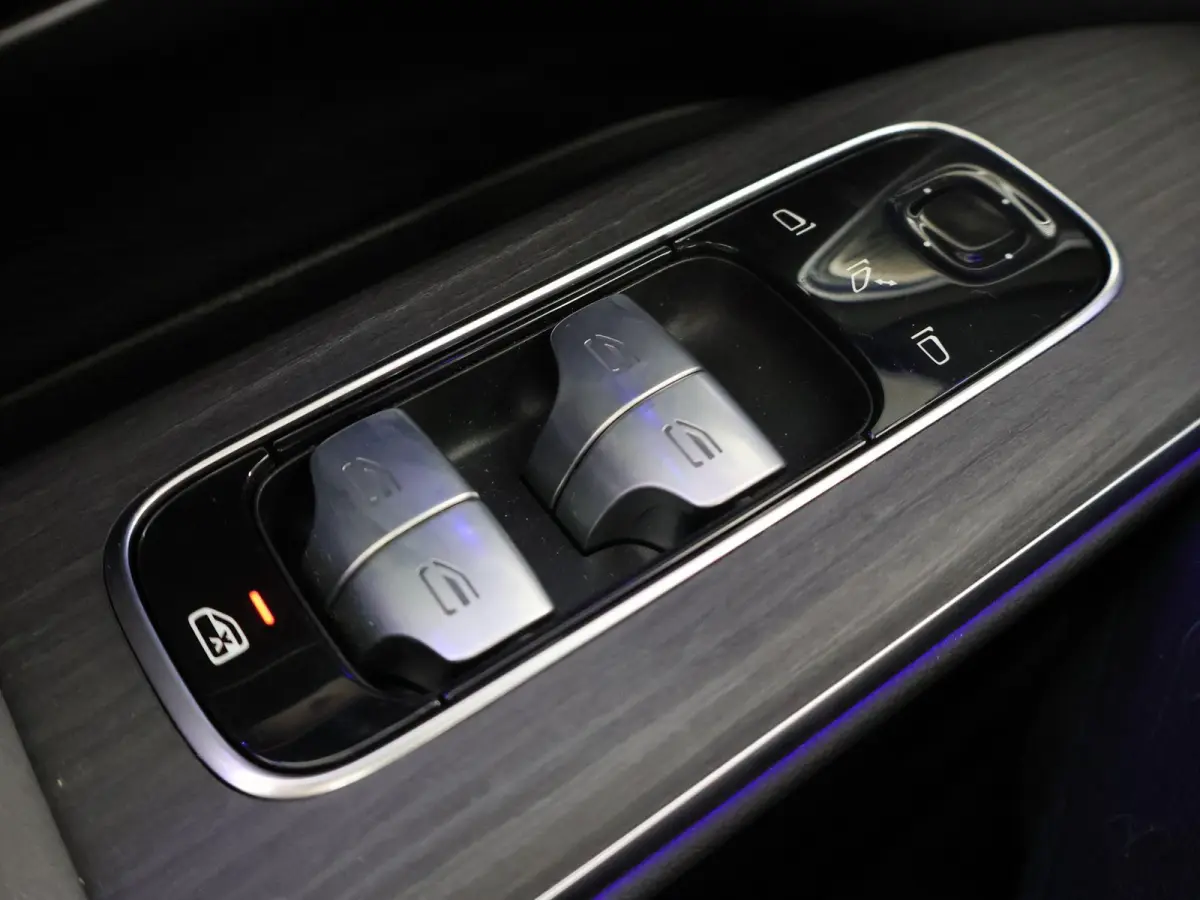 450+ AMG Line 108 kWh | Premium pakket | Rijassistentiepakket Plus | 360°-camera | Hyperscreen | Burmester® 3D | Augmented reality | Digital Light |