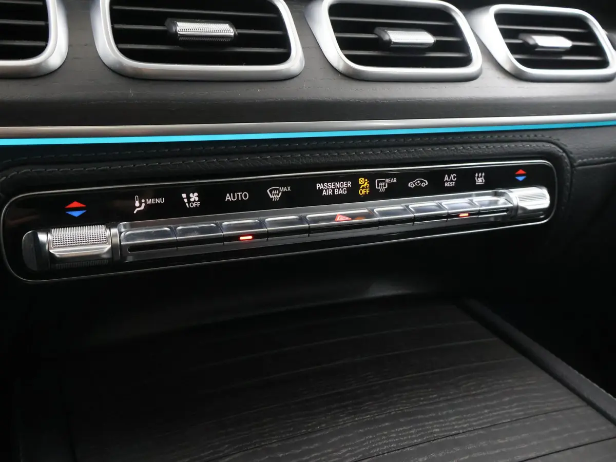 350 e 4MATIC Premium Plus | AMG | Trekhaak | Schuif/kanteldak | Luchtvering | Widescreen | Burmester | Memory |