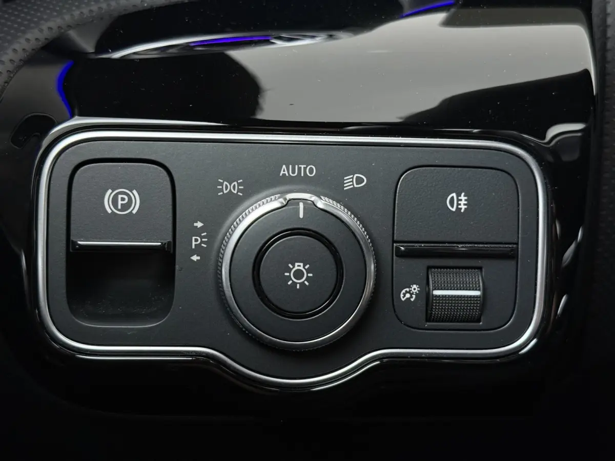 250 e AMG Line | Panoramadak | Widescreen | Stoelverwarming | Achteruitrijcamera |