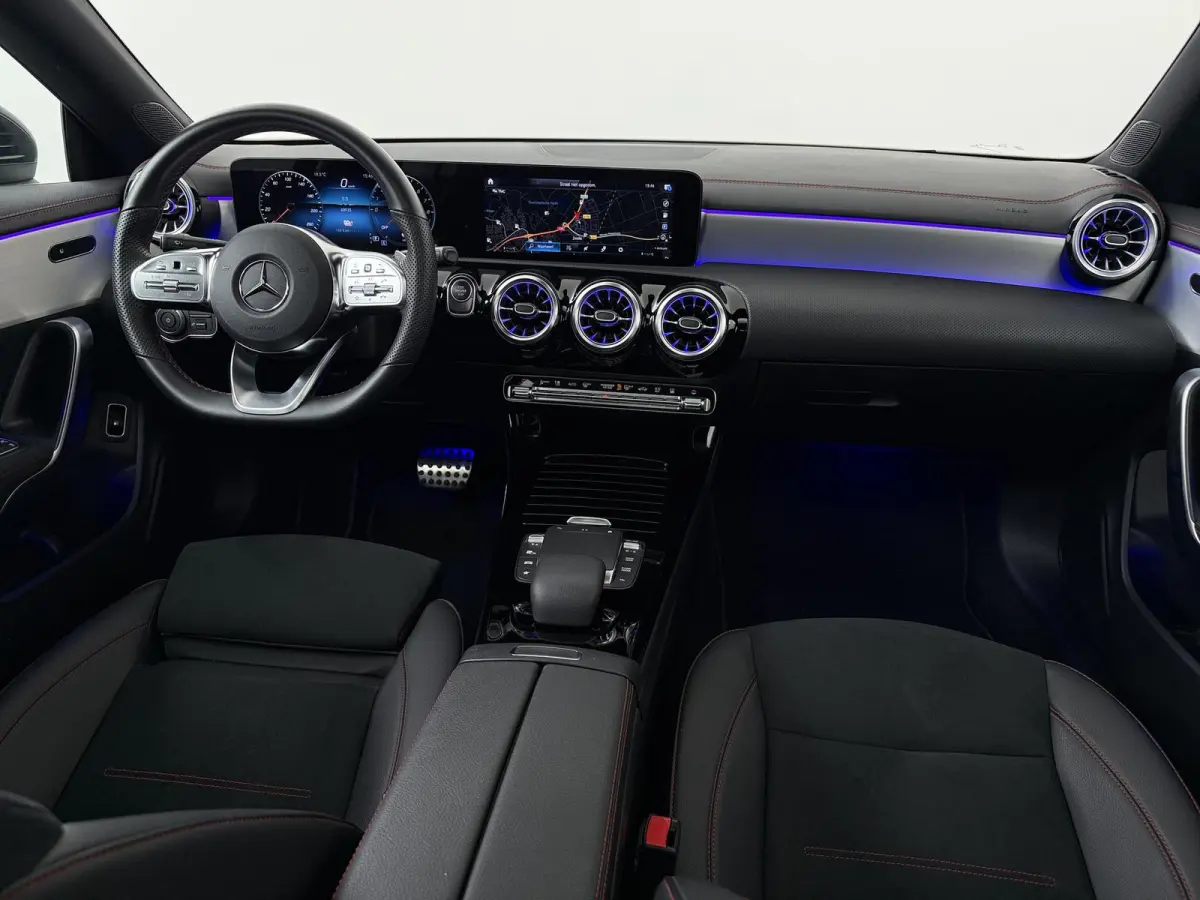 250 e AMG Line | Panoramadak | Widescreen | Stoelverwarming | Achteruitrijcamera |