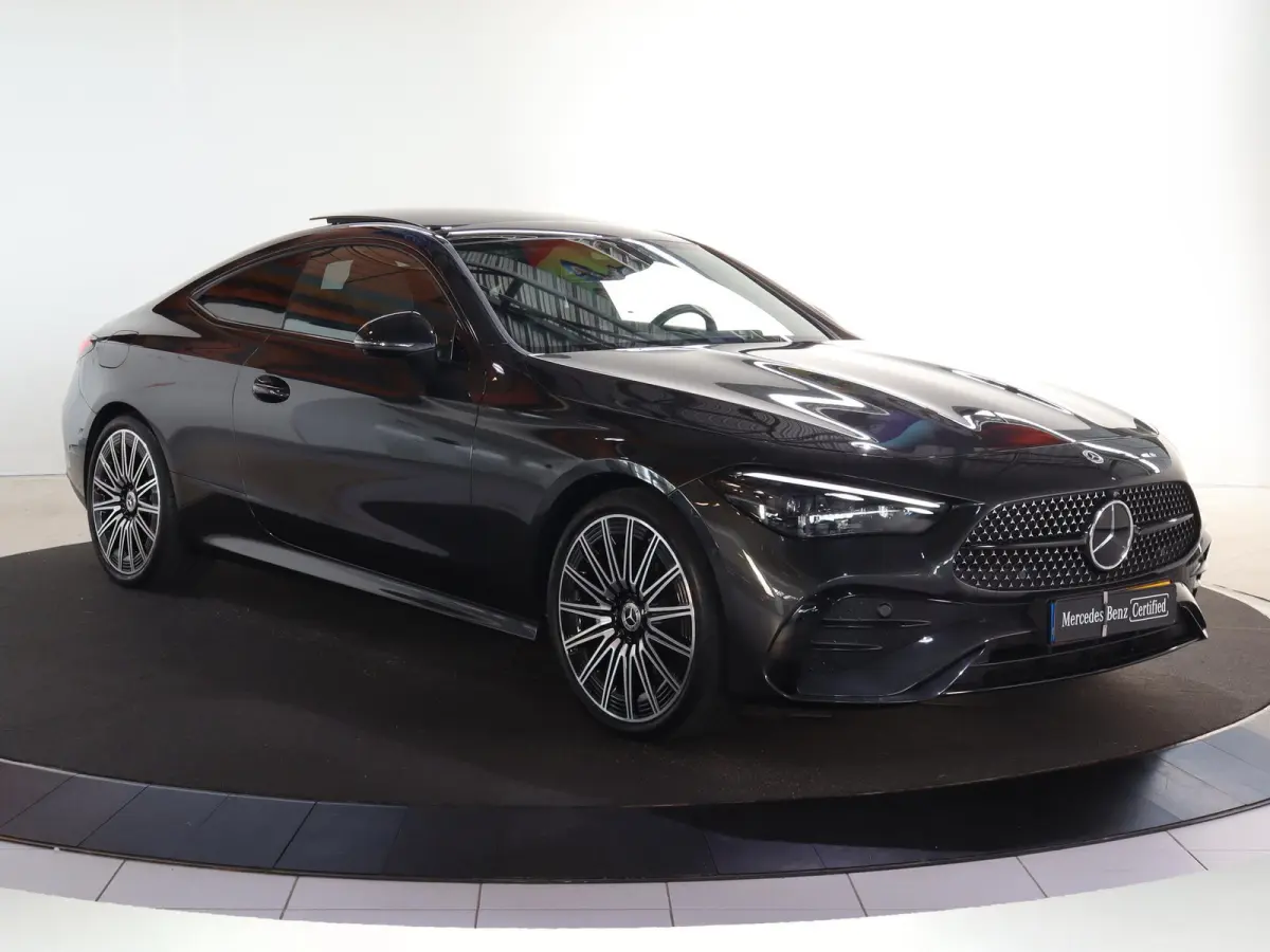 200 AMG Line | Digital Light | Panoramadak | 20" lichtmetalen velgen | Memory | 360 graden camera |
