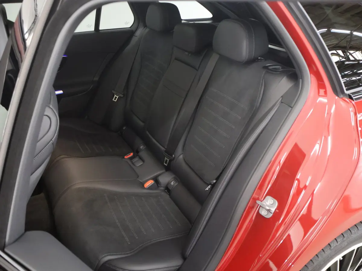 300 e 140 Years Edition | AMG | Panoramadak | Memory | 360 graden camera | Grootlicht assistent |