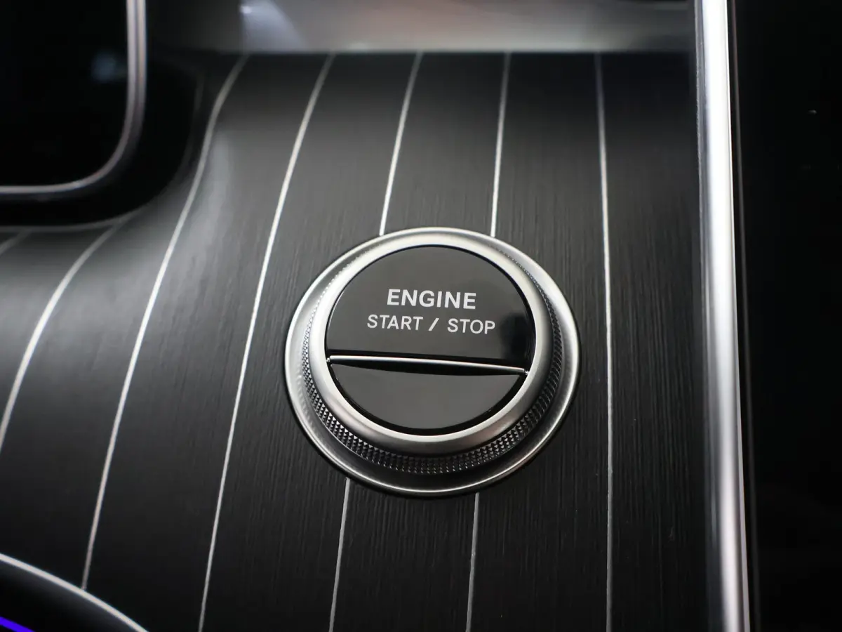 300 e 140 Years Edition | AMG | Panoramadak | Memory | 360 graden camera | Grootlicht assistent |