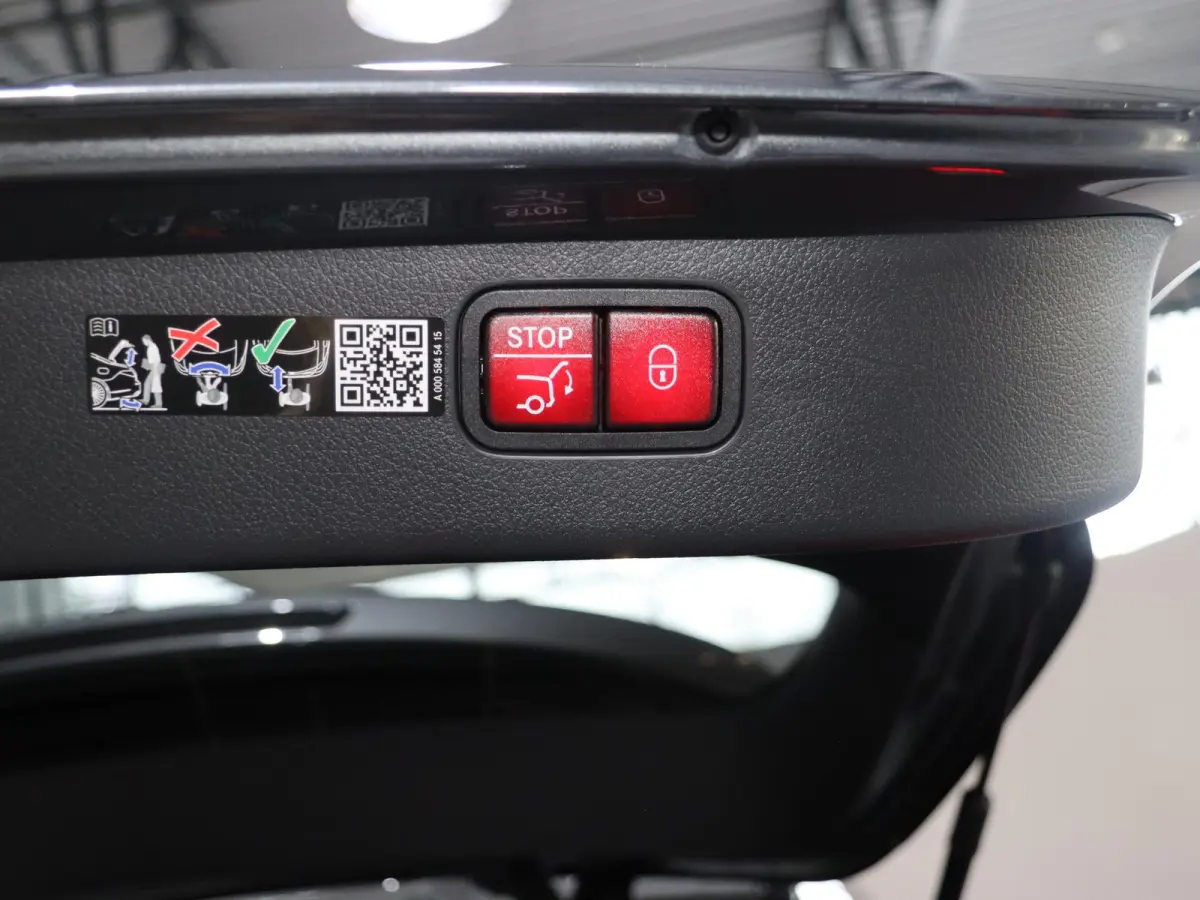 300e Business Solution AMG | AMG Line Plus | Trekhaak | Stoelventilatie | Head-up | Burmester |