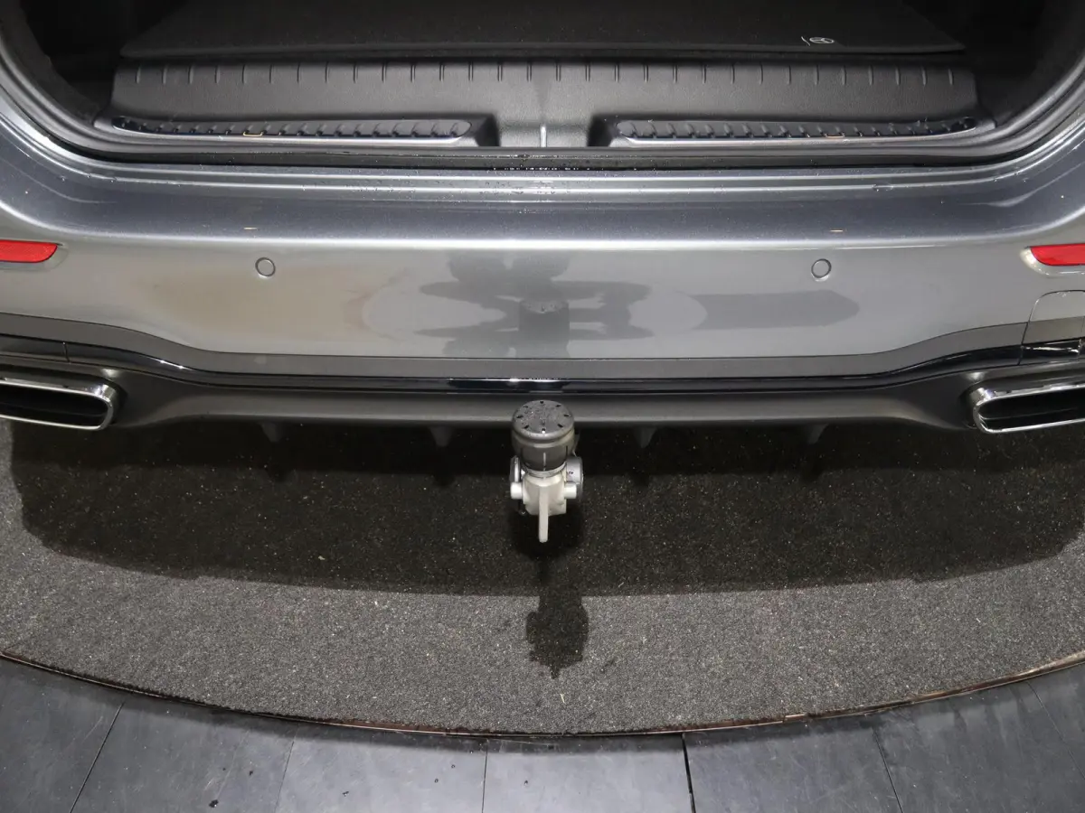 300e Business Solution AMG | AMG Line Plus | Trekhaak | Stoelventilatie | Head-up | Burmester |