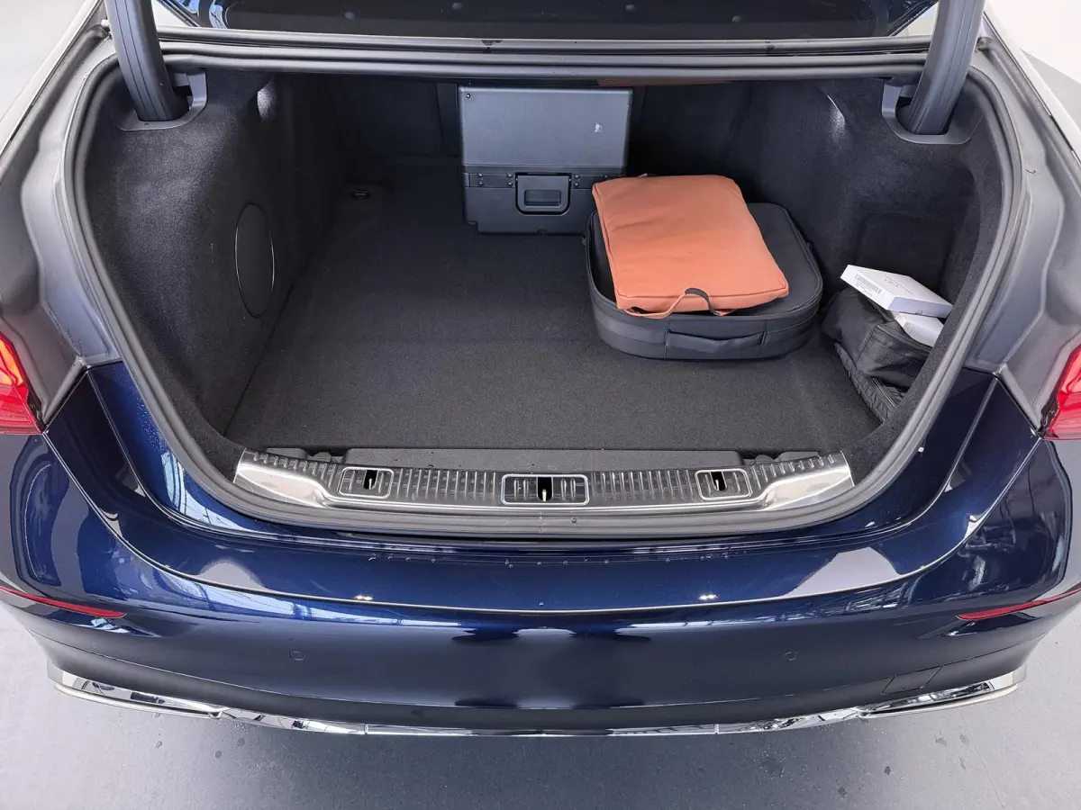 580 e 4MATIC Long | Executive stoelenpakket achter | Premium Plus pakket | AMG Line |