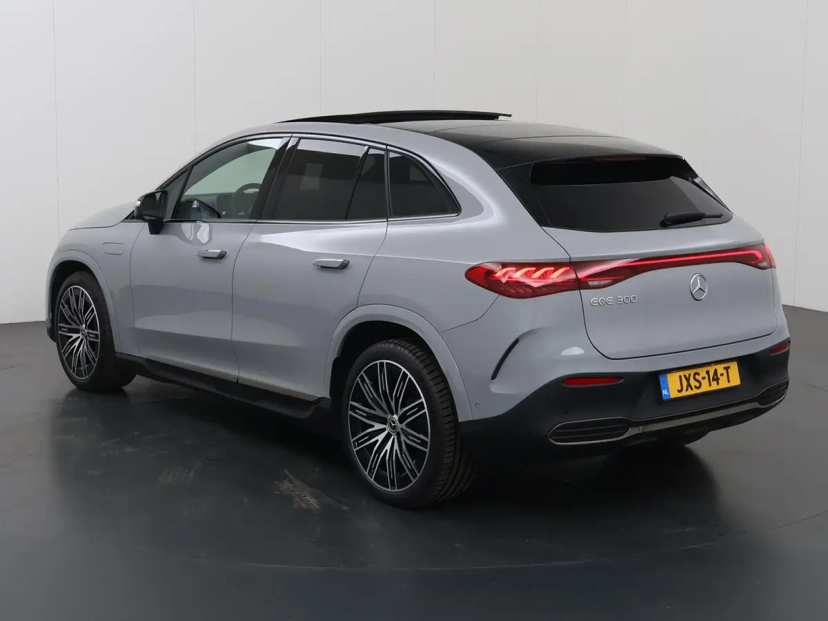 300 AMG Night | Luchtvering | Panoramadak | Rijassistentie pakket | Burmester | 360 camera |
