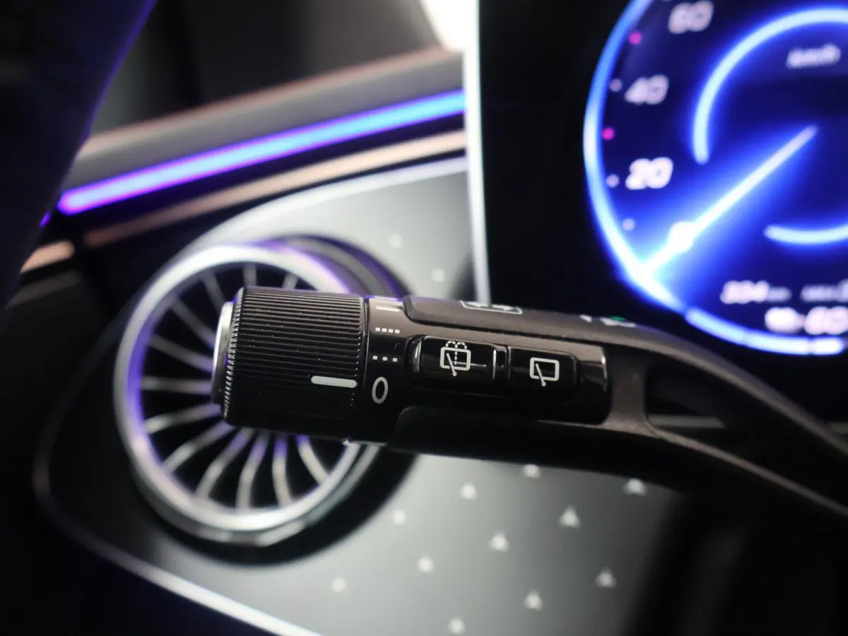 300 AMG Night | Luchtvering | Panoramadak | Rijassistentie pakket | Burmester | 360 camera |