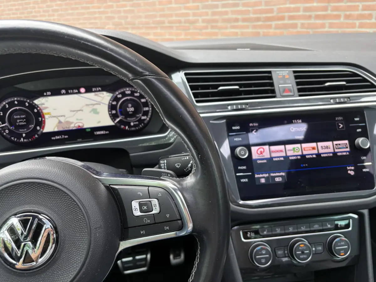1.4 TSI ACT Highline 3x R-Line - Panorama