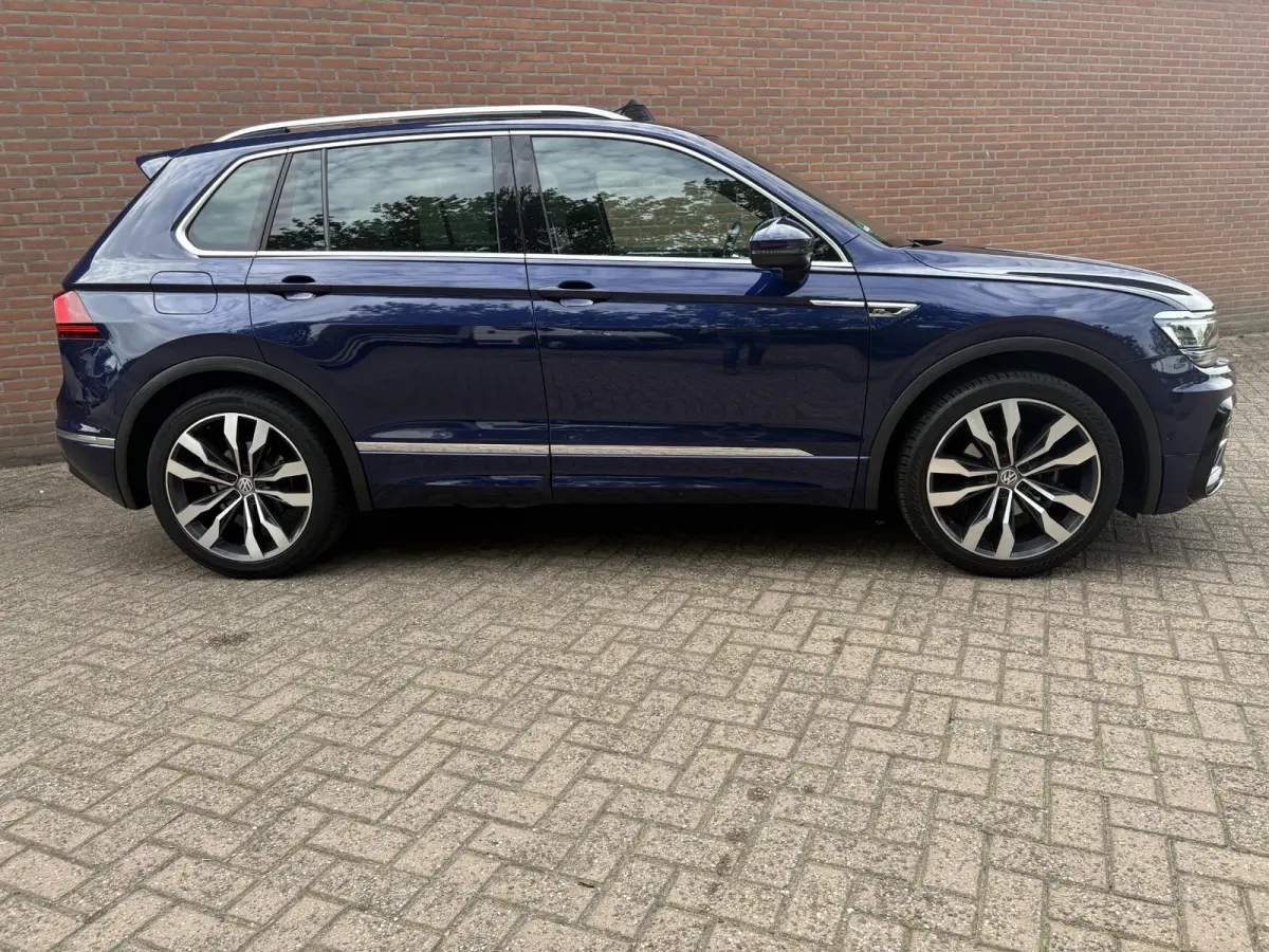 1.4 TSI ACT Highline 3x R-Line - Panorama