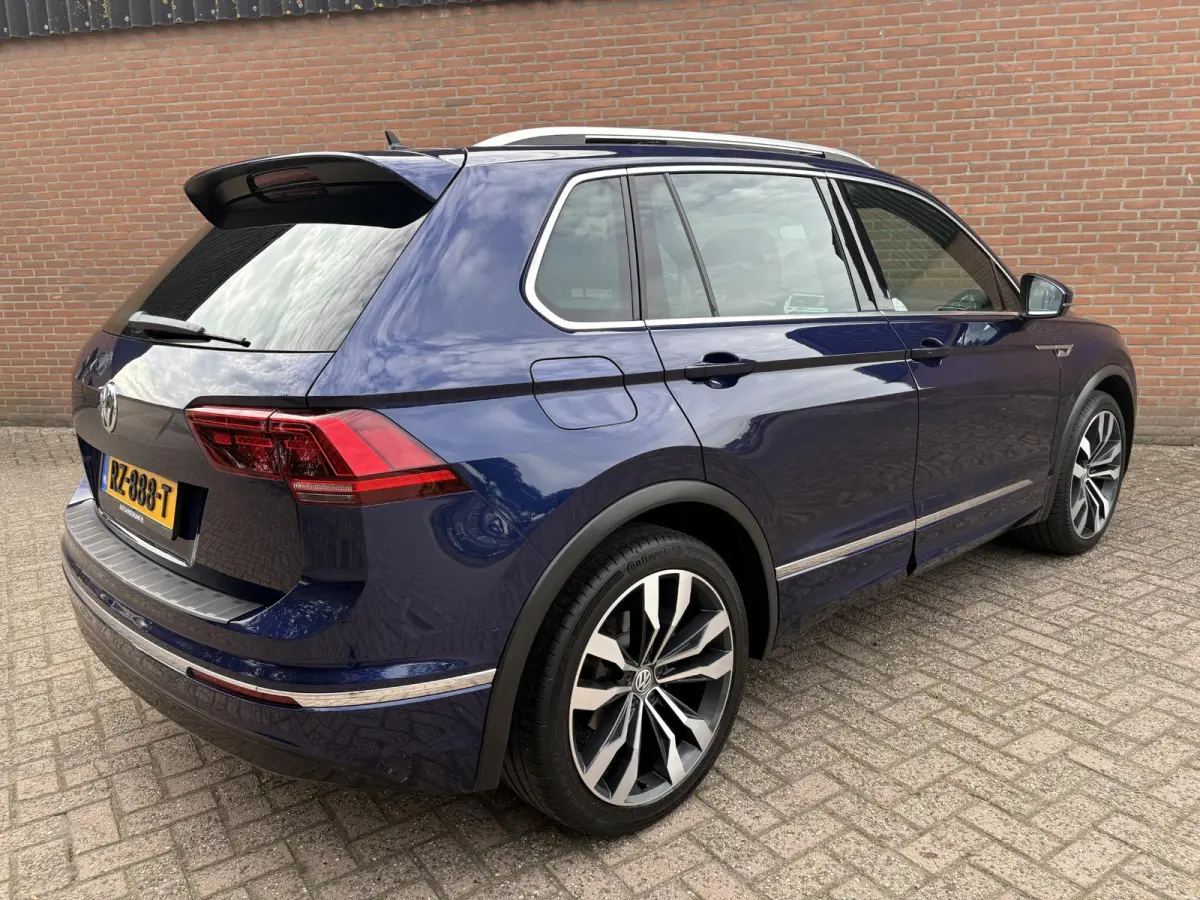 1.4 TSI ACT Highline 3x R-Line - Panorama
